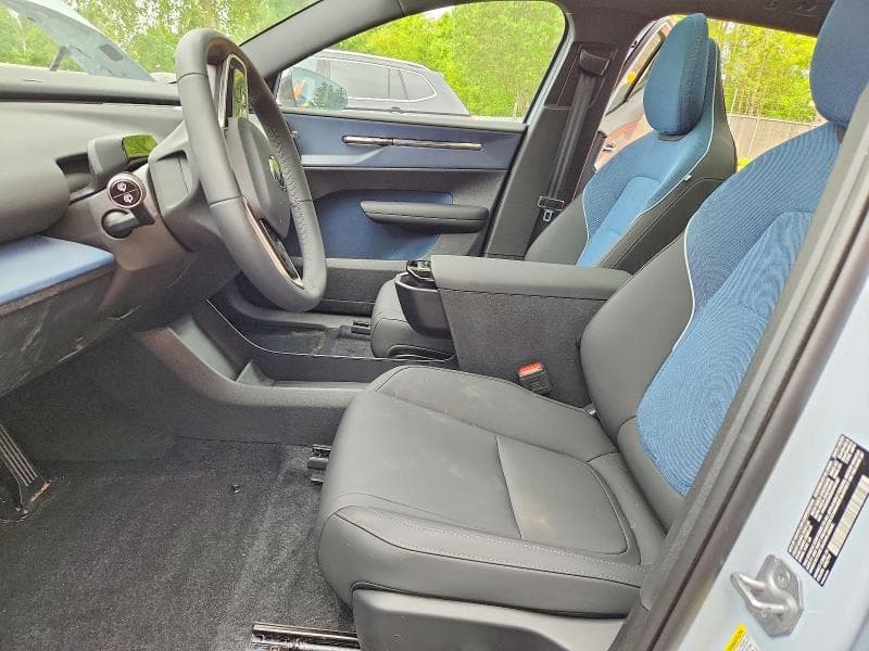 2025 VOLVO EX30 PLUS 7