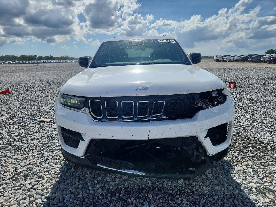 2025 JEEP GRAND CHEROKEE LAREDO 5