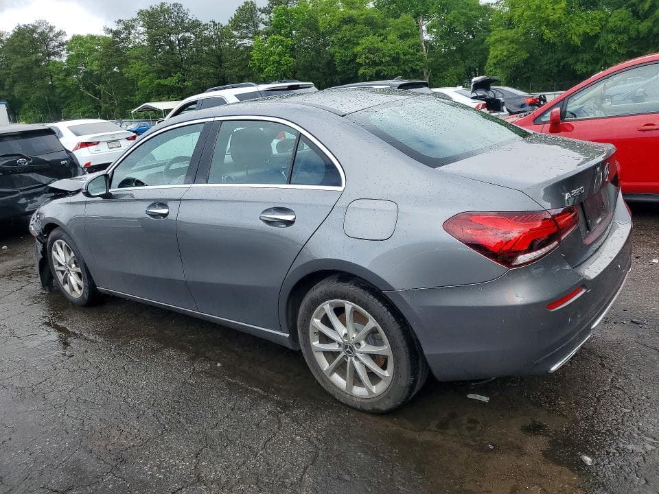 2019 MERCEDES-BENZ A 220 2