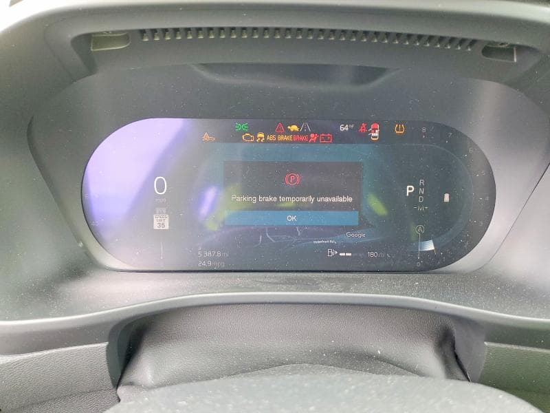 2025 VOLVO XC40 PLUS 9