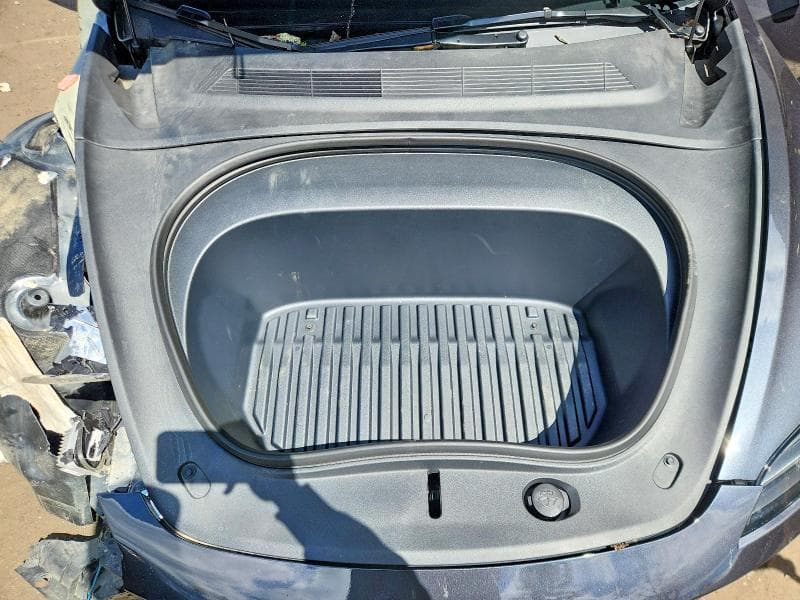 2025 TESLA MODEL 3 11
