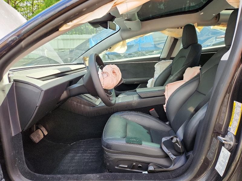 2025 TESLA MODEL 3 7