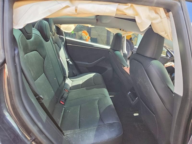2025 TESLA MODEL 3 10