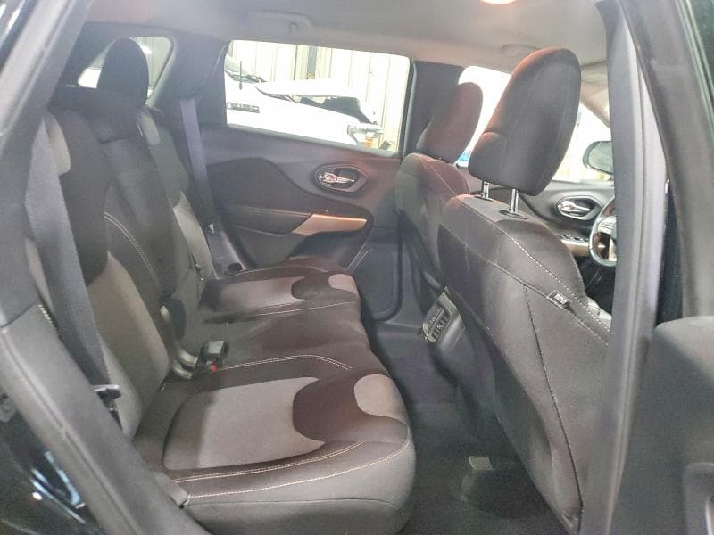 2018 JEEP CHEROKEE LATITUDE LATITUDE 10