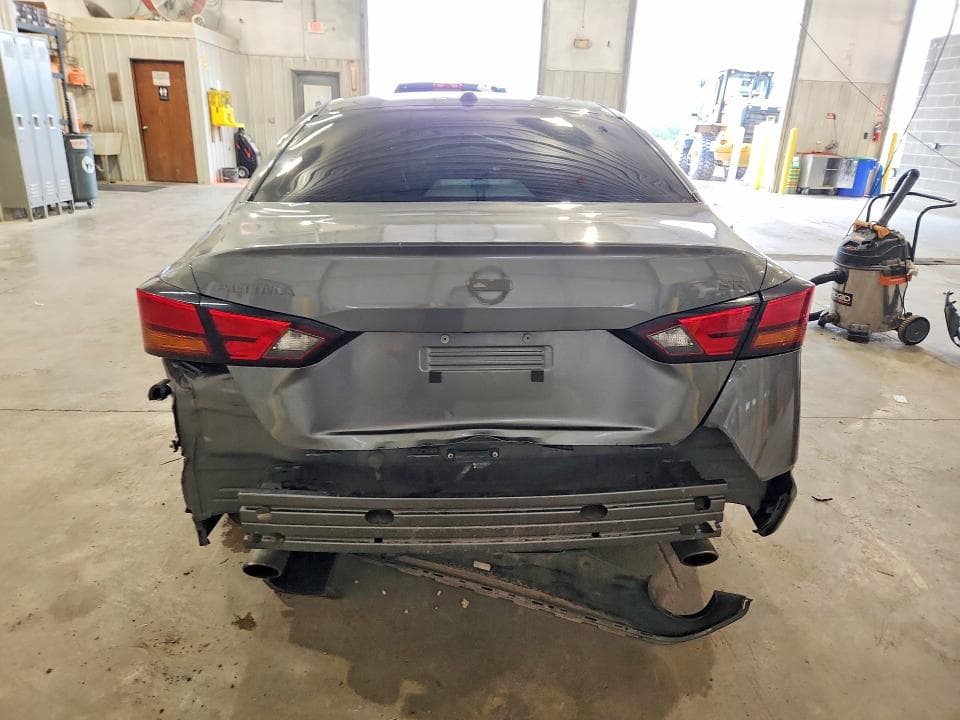 2022 NISSAN ALTIMA SR 6