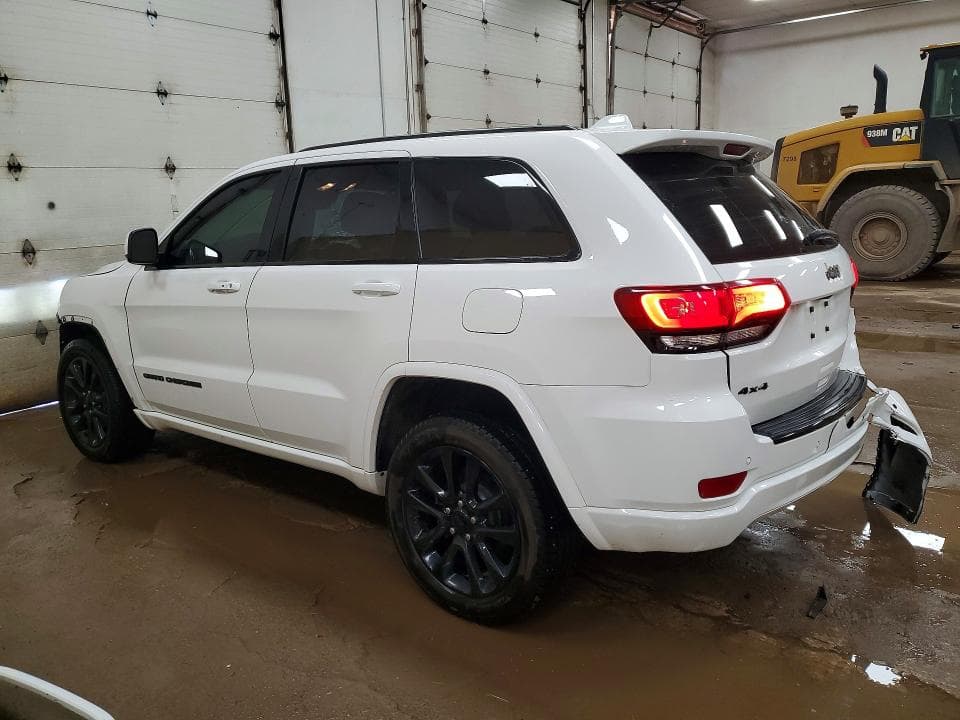 2017 JEEP GRAND CHEROKEE LAREDO 2