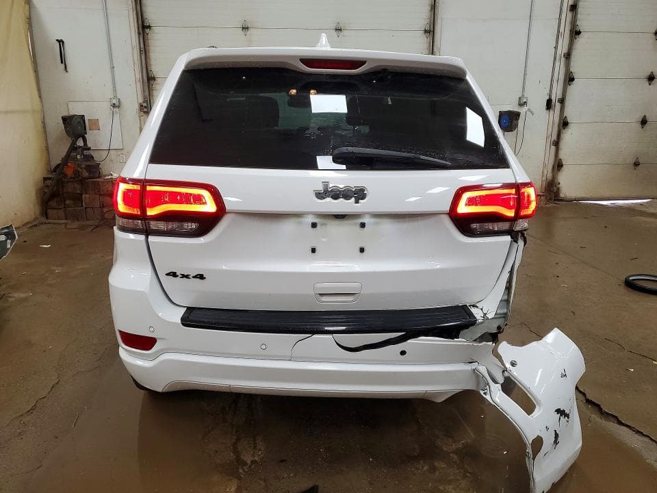 2017 JEEP GRAND CHEROKEE LAREDO 6