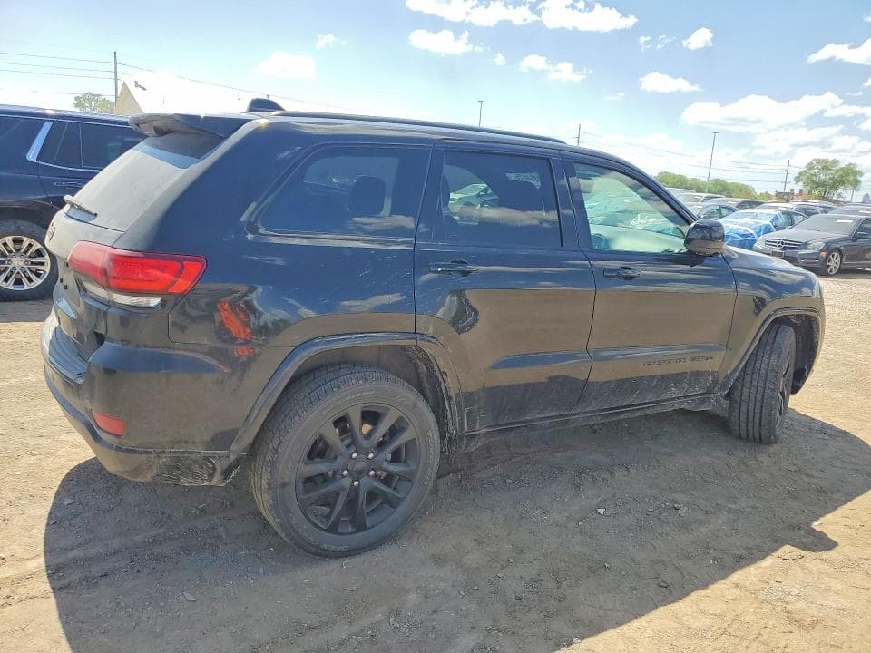 2017 JEEP GRAND CHEROKEE LAREDO 3