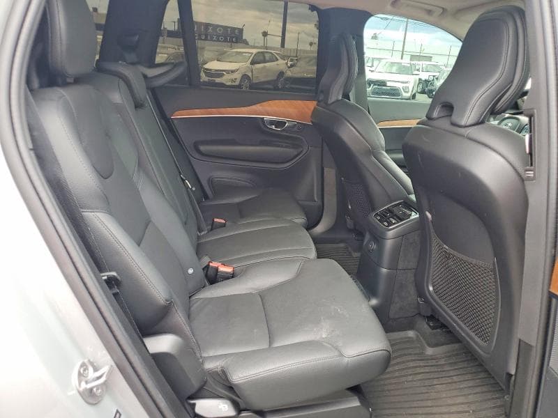 2024 VOLVO XC90 CORE 11