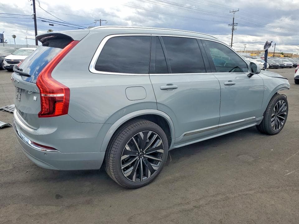 2024 VOLVO XC90 CORE 3
