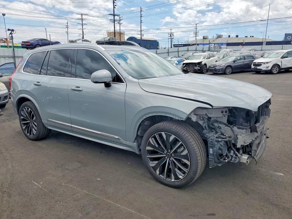 2024 VOLVO XC90 CORE 4