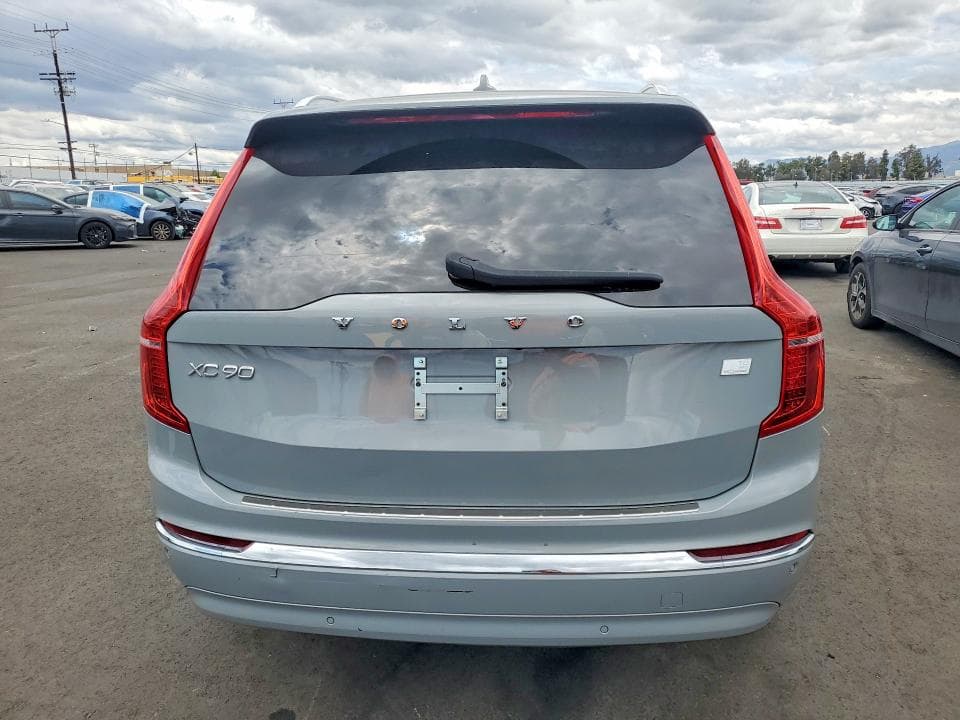 2024 VOLVO XC90 CORE 6