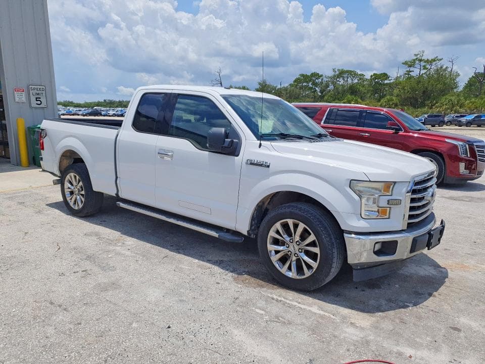 2017 FORD F150 SUPER CAB 4
