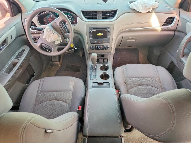 2017 CHEVROLET TRAVERSE LS 8