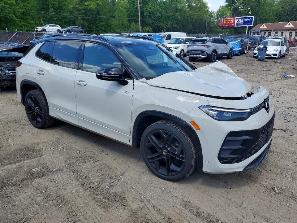 2026 VOLKSWAGEN TIGUAN SE R-LINE BLACK SE R-LINE BLACK 4