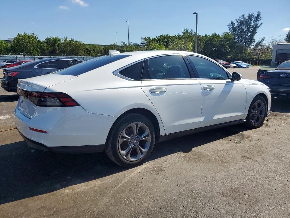 2024 HONDA ACCORD EX 3