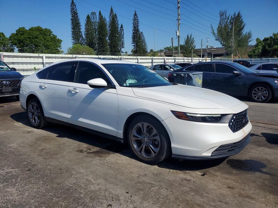2024 HONDA ACCORD EX 4