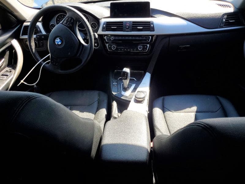 2018 BMW 320 XI 8