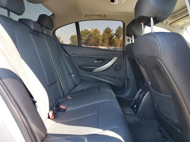 2018 BMW 320 XI 10