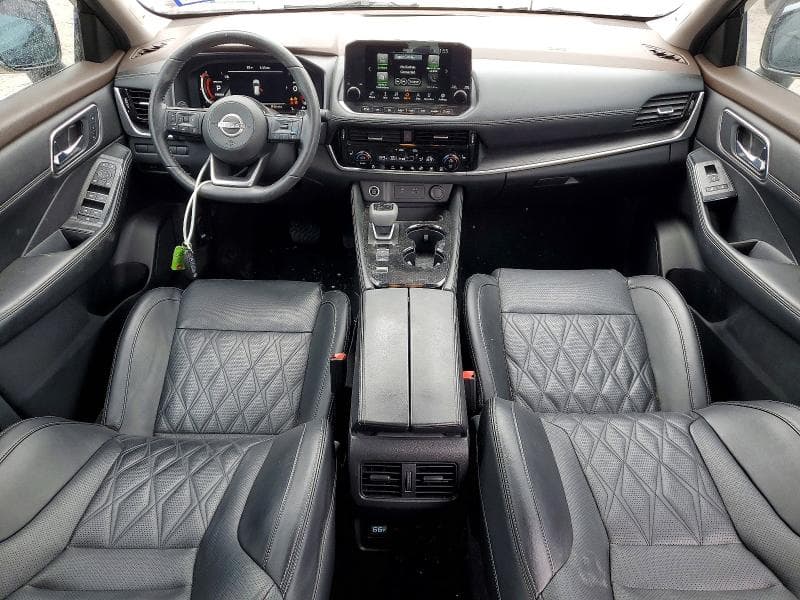 2022 NISSAN ROGUE PLATINUM PLATINUM 9