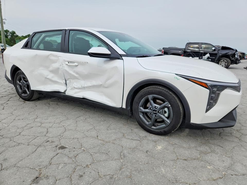 2026 KIA K4 LXS 4