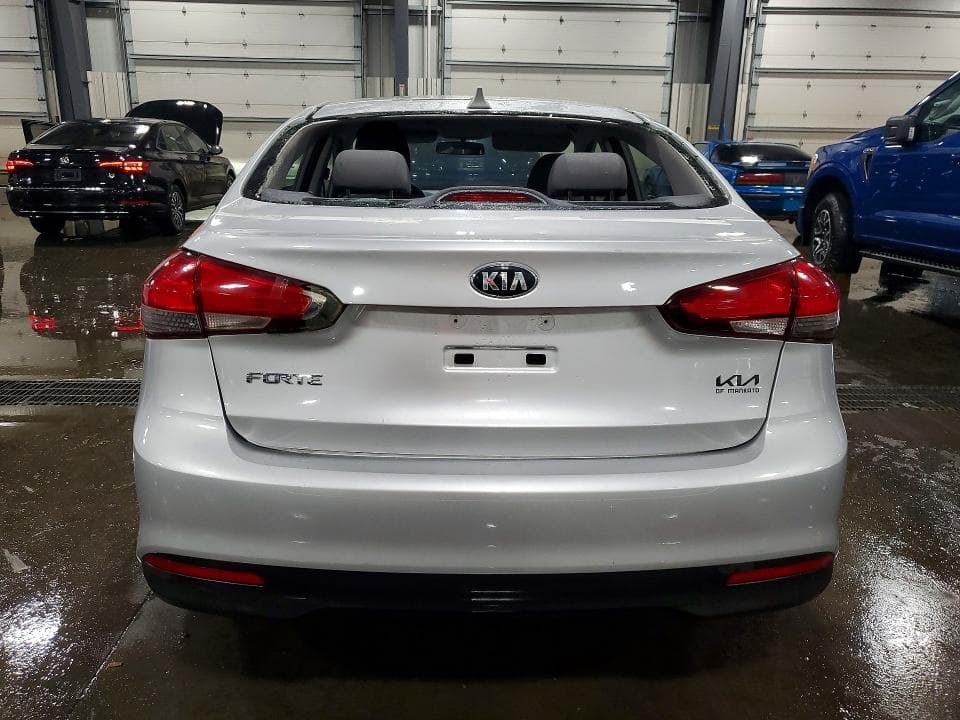 2017 KIA FORTE LX 6