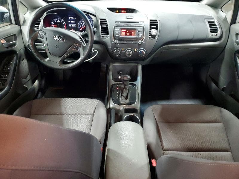 2017 KIA FORTE LX 8