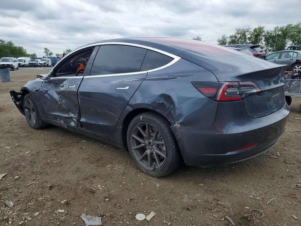 2018 TESLA MODEL 3 2