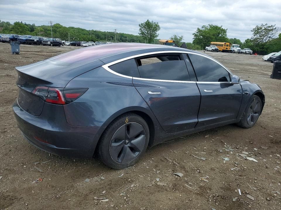 2018 TESLA MODEL 3 3
