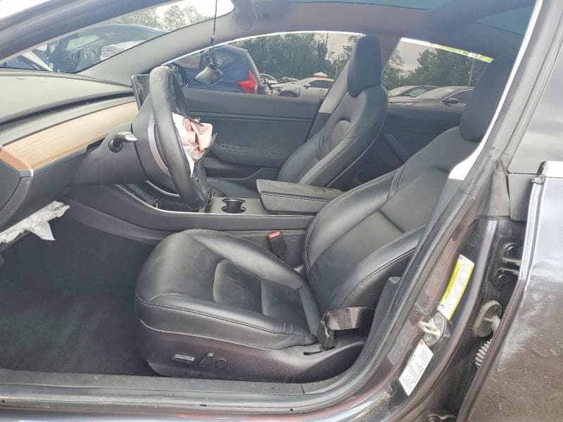 2018 TESLA MODEL 3 7