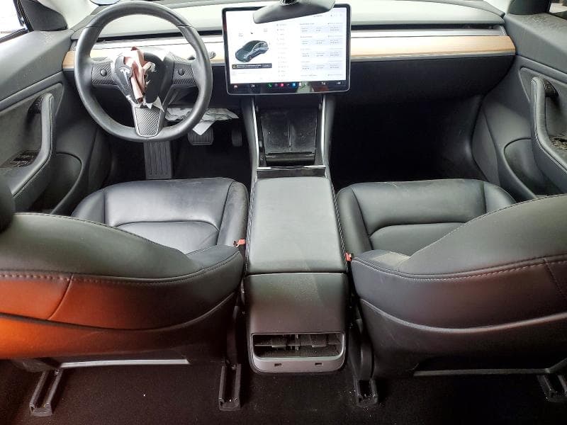 2018 TESLA MODEL 3 8