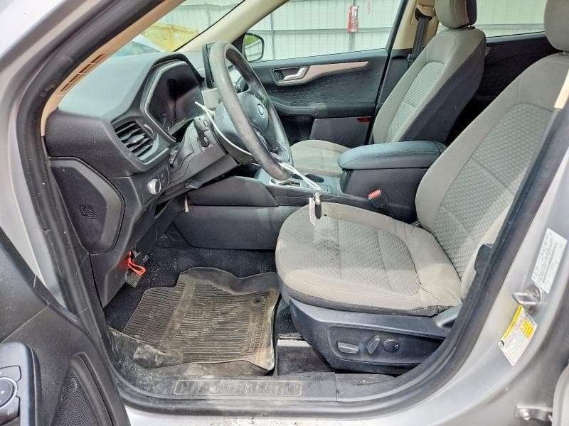 2020 FORD ESCAPE SE 7
