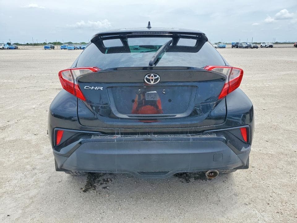 2018 TOYOTA C-HR XLE XLE 7