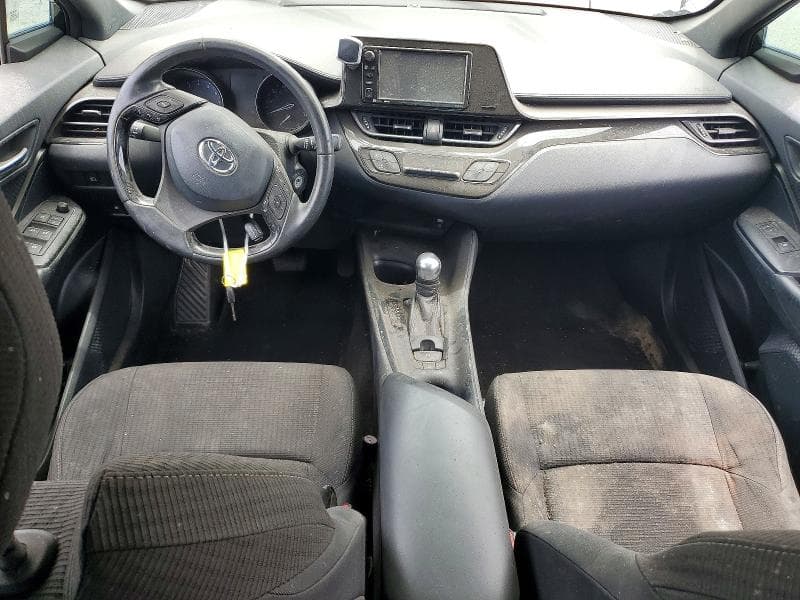 2018 TOYOTA C-HR XLE XLE 9