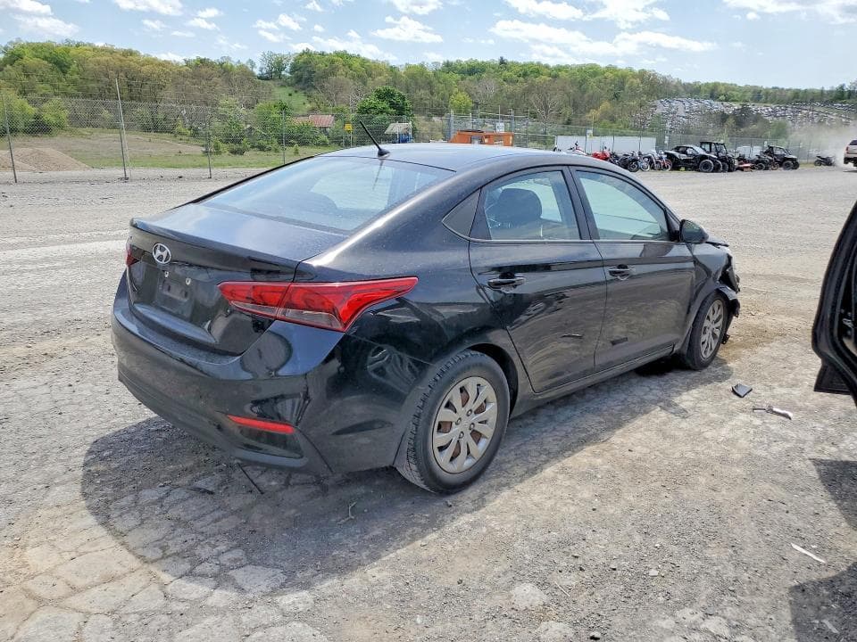 2018 HYUNDAI ACCENT SE SE 3