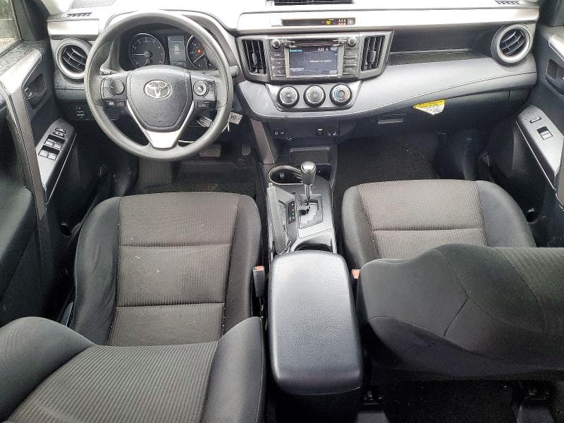 2017 TOYOTA RAV4 LE LE 8