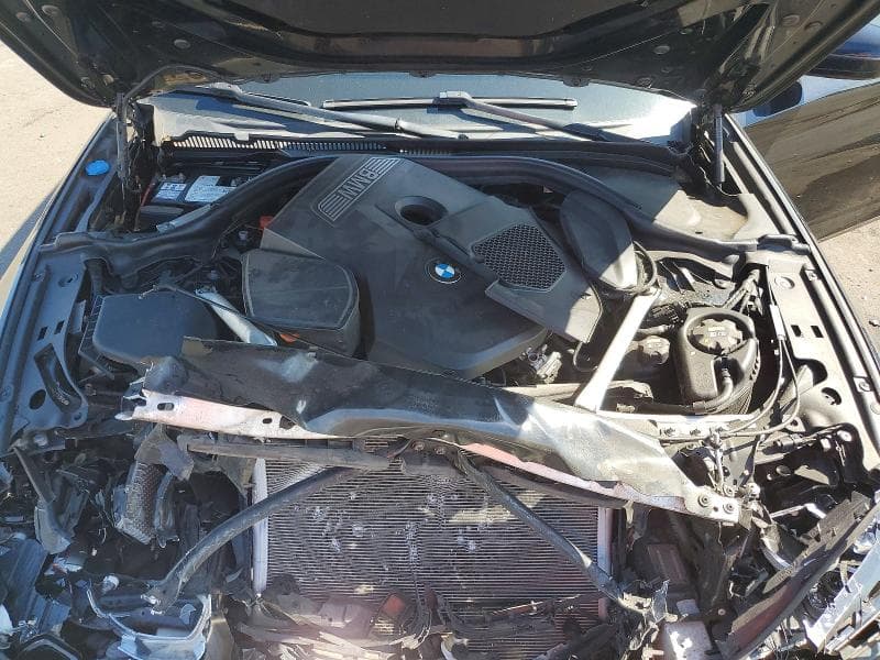 2018 BMW 530 XI 11