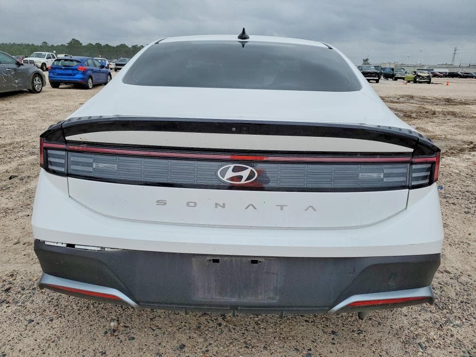 2025 HYUNDAI SONATA SE 6