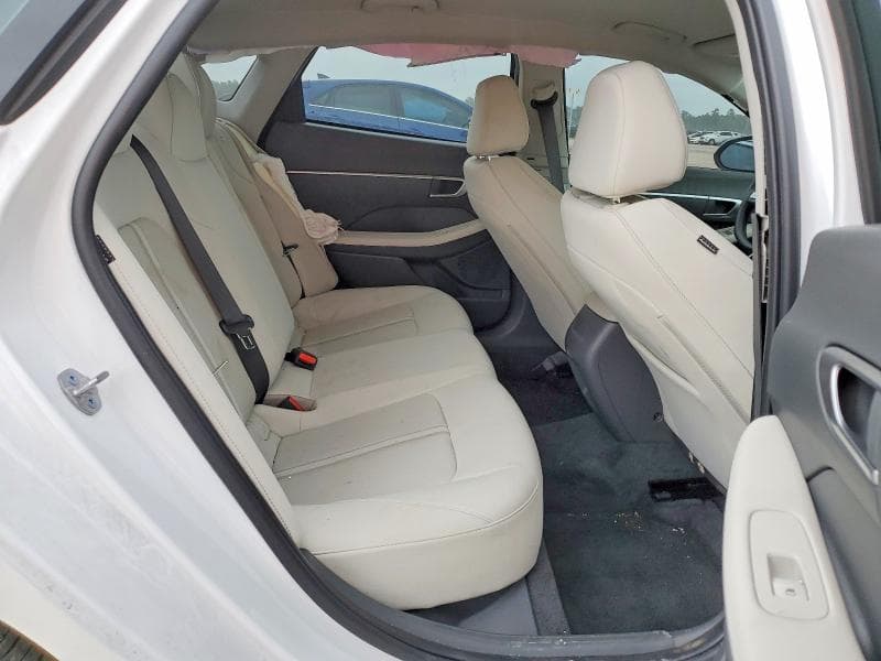 2025 HYUNDAI SONATA SE 10