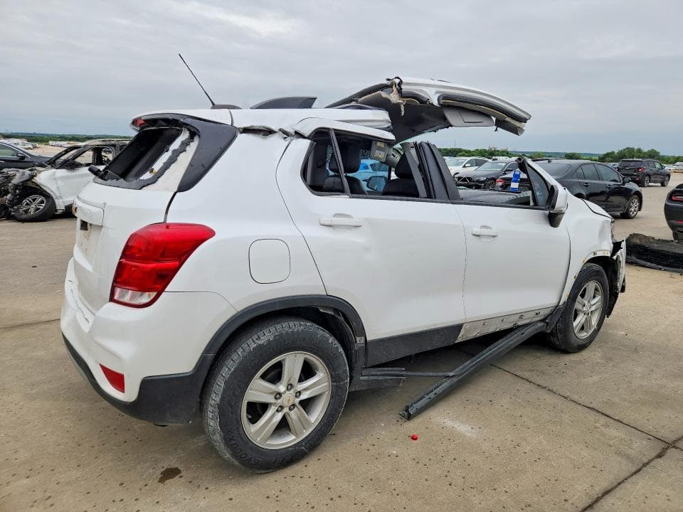 2021 CHEVROLET TRAX 1LT 3