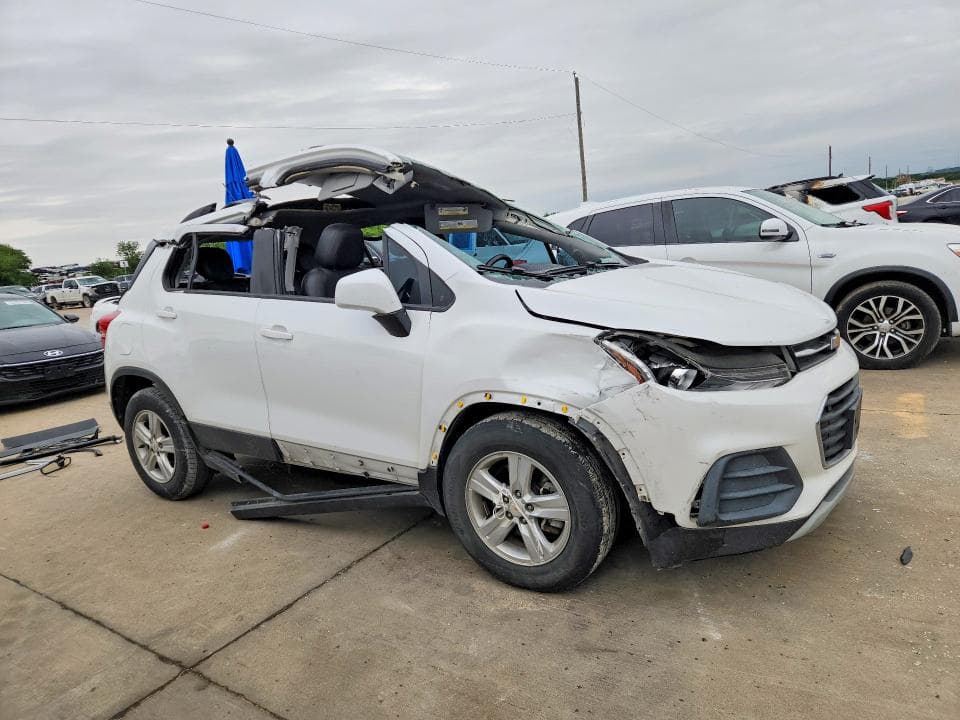 2021 CHEVROLET TRAX 1LT 4