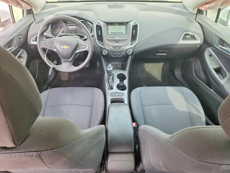 2018 CHEVROLET CRUZ 8