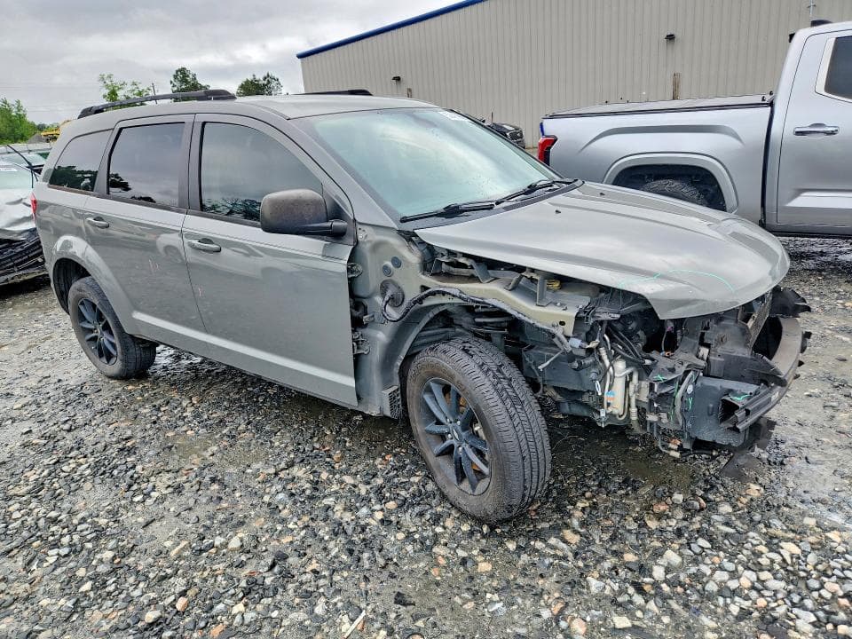 2020 DODGE JOURNEY SE 4