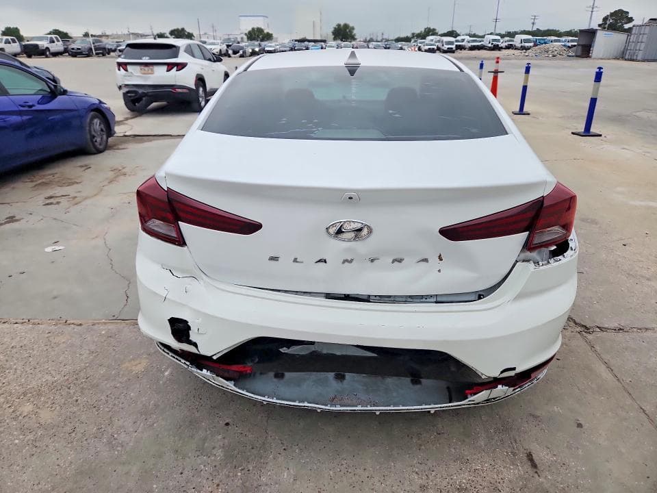 2019 HYUNDAI ELANTRA SEL 6