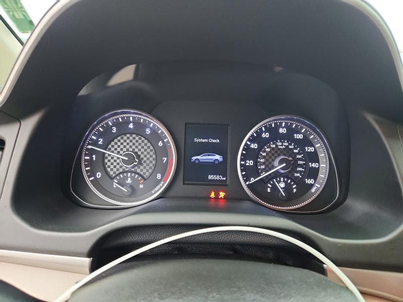 2019 HYUNDAI ELANTRA SEL 9