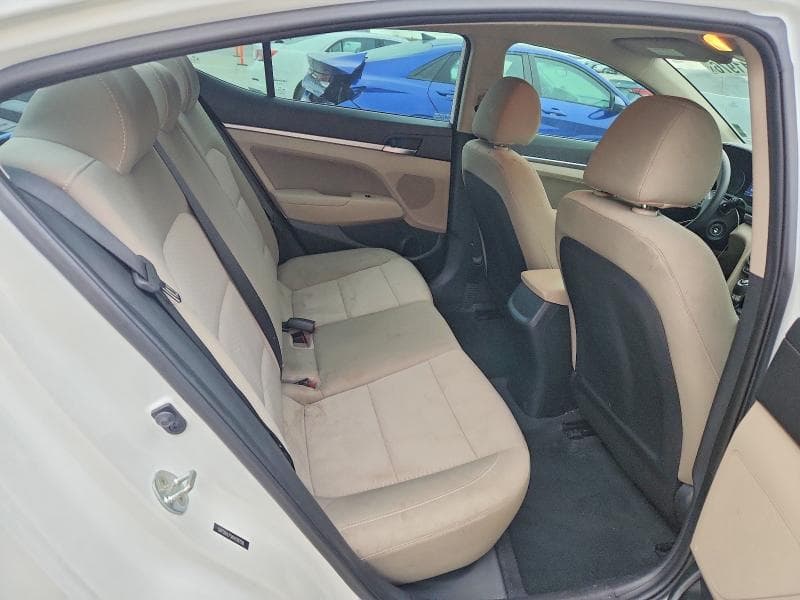 2019 HYUNDAI ELANTRA SEL 10