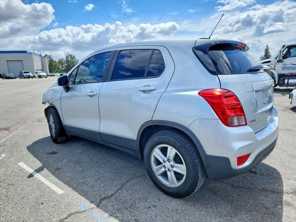 2020 CHEVROLET TRAX LS 2