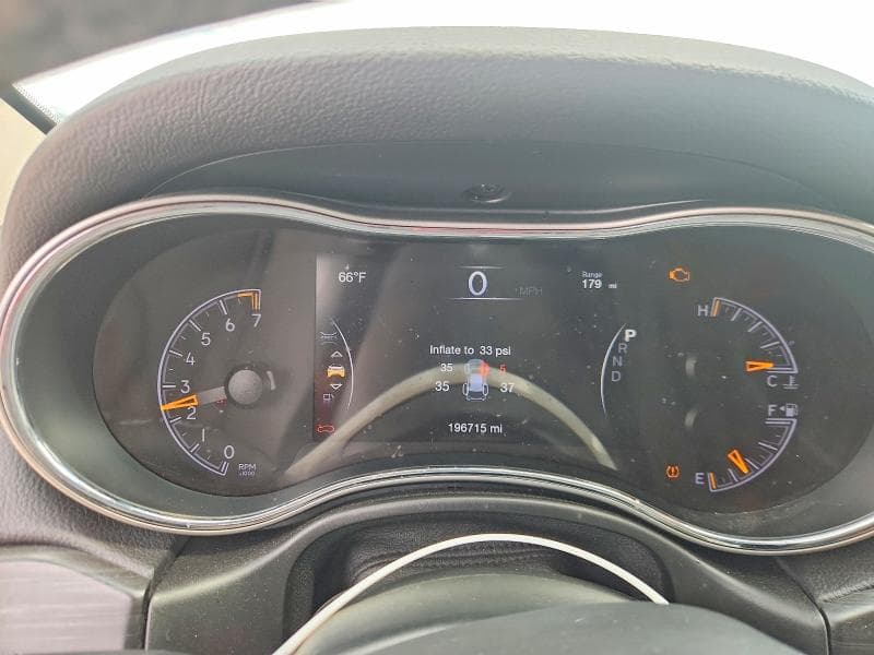 2019 JEEP GRAND CHEROKEE LAREDO 9
