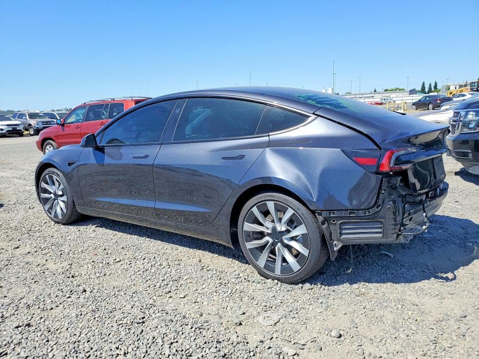 2025 TESLA MODEL 3 2