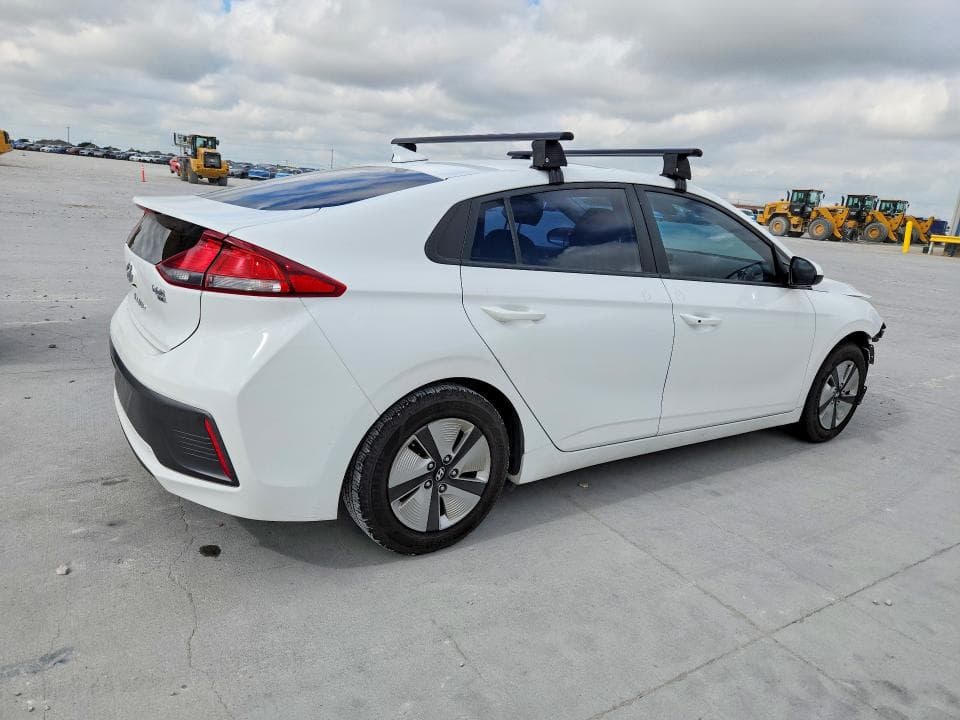 2021 HYUNDAI IONIQ BLUE 3